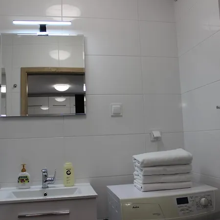 Apartment Penguin 2221