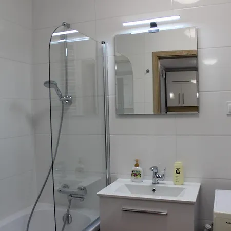 Apartment Penguin 2221