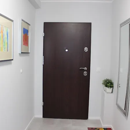 Apartment Penguin 2221
